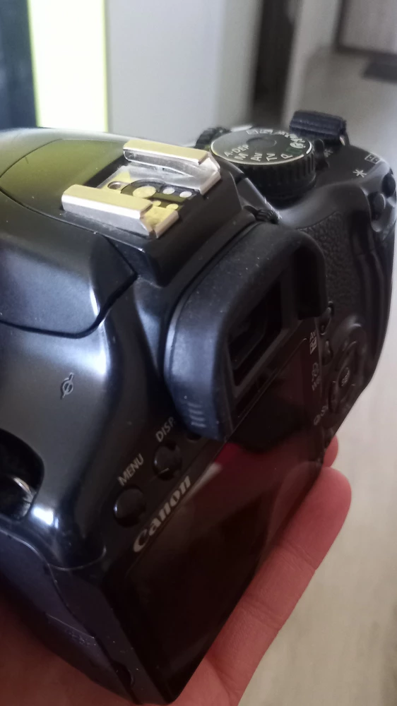 Canon 450 d подошло отлично ✊🏻 спасибо продавцу.