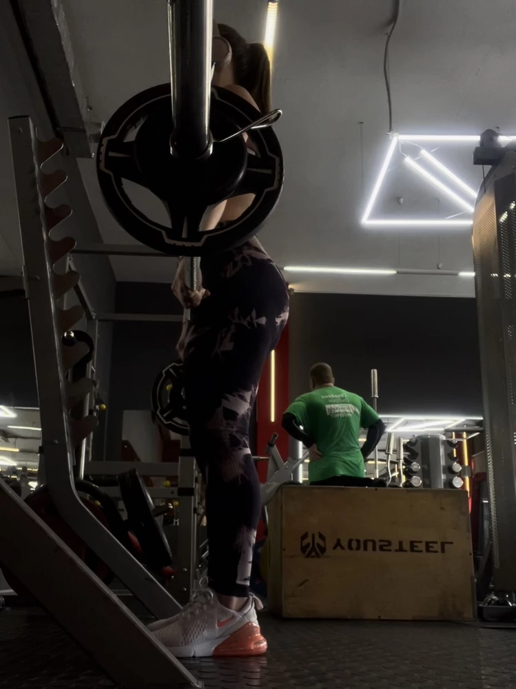 Легги 😍😄🤪 прошли краш-тест успешно . Взяла такие еще в сером цвете