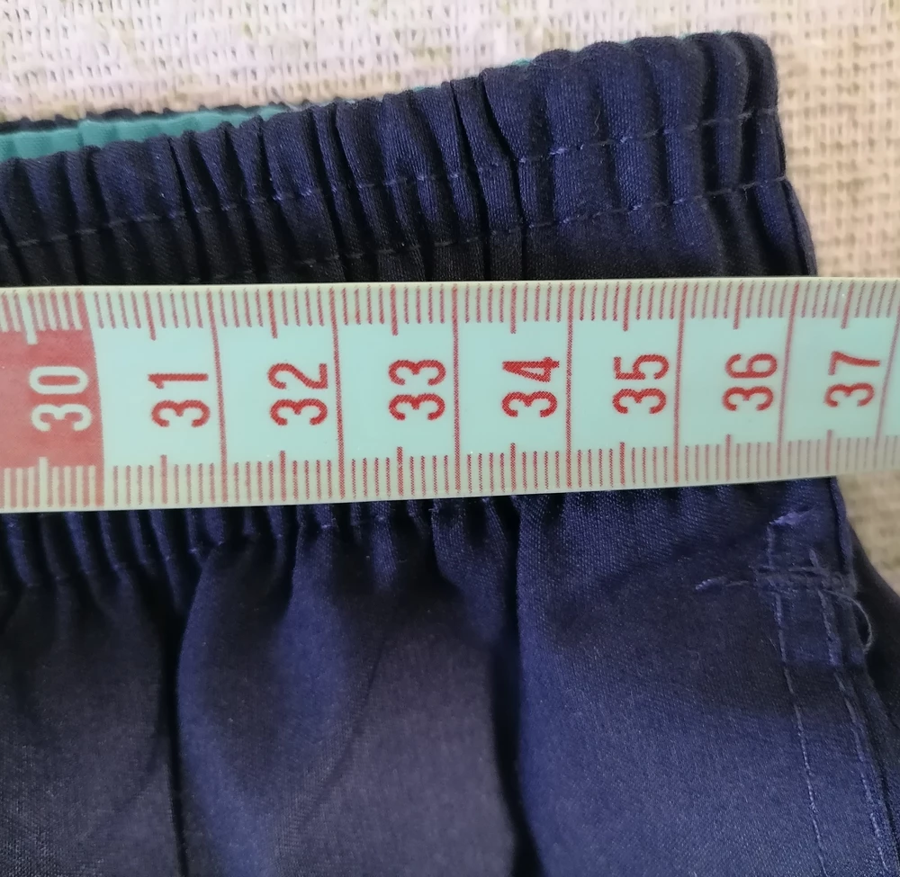 Сами шорты не плохие. Но с размерами что-то напутано. На 48 размер ХХL оказались маленькими.