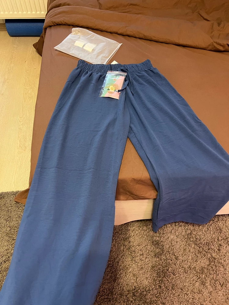 Штаны супер.  Все, как на фото. Положили подарочек, приятно 💜 на рост 176 будут по щиколотку. Но я так и хотела)
