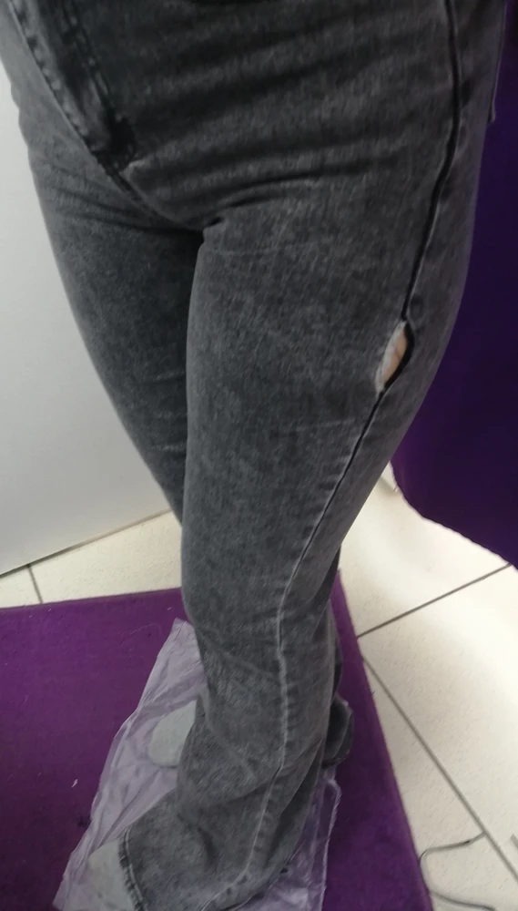 На бедра 91 и талия 67 жмёт, нет комфорта и на рост 164  длинные. Пришли с бракованые, дырка по шву.