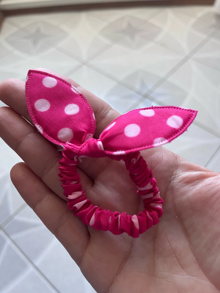 Купальник просто🔥🔥🔥Дочка влюбилась в него с первого взгляда🌸☺️В подарок положили такую милую резиночка👍🏻Спасибо!!!!🌸