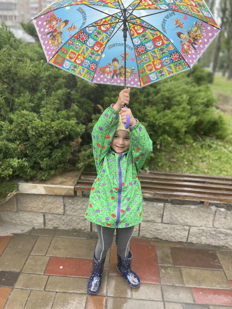 Зонт хороший. Ребенку понравился.