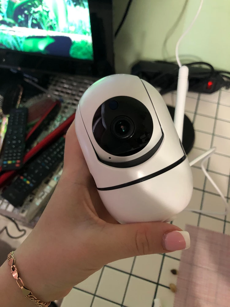 классная штука😍 я в восторге. У меня Айфон, все прекрасно подключилось. муж на работе, от нас за 52 км. и может за нами наблюдать 😂 что и есть забавно 😀 в общем советую. за такую смешную цену, вообще стоит 😀 спасибо большое, я в восторге 😍