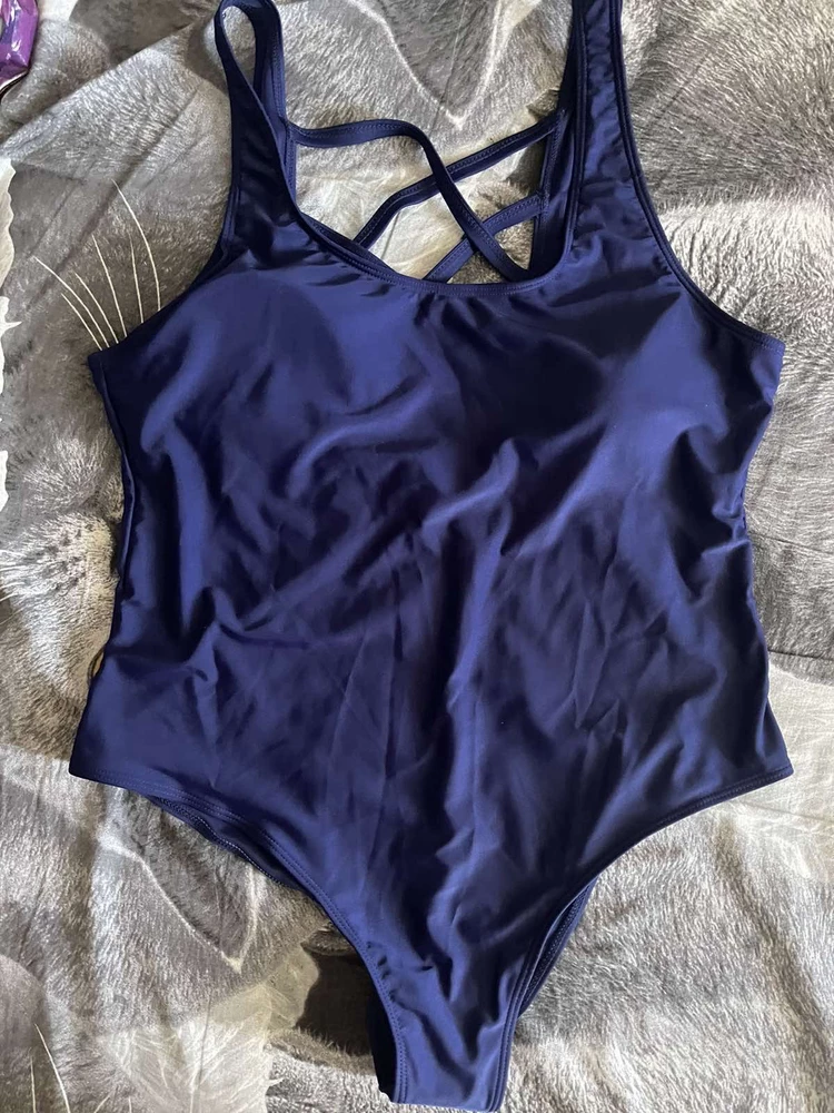 Купальник может быть и хороший, но прислали другой, зачем детей обижать?