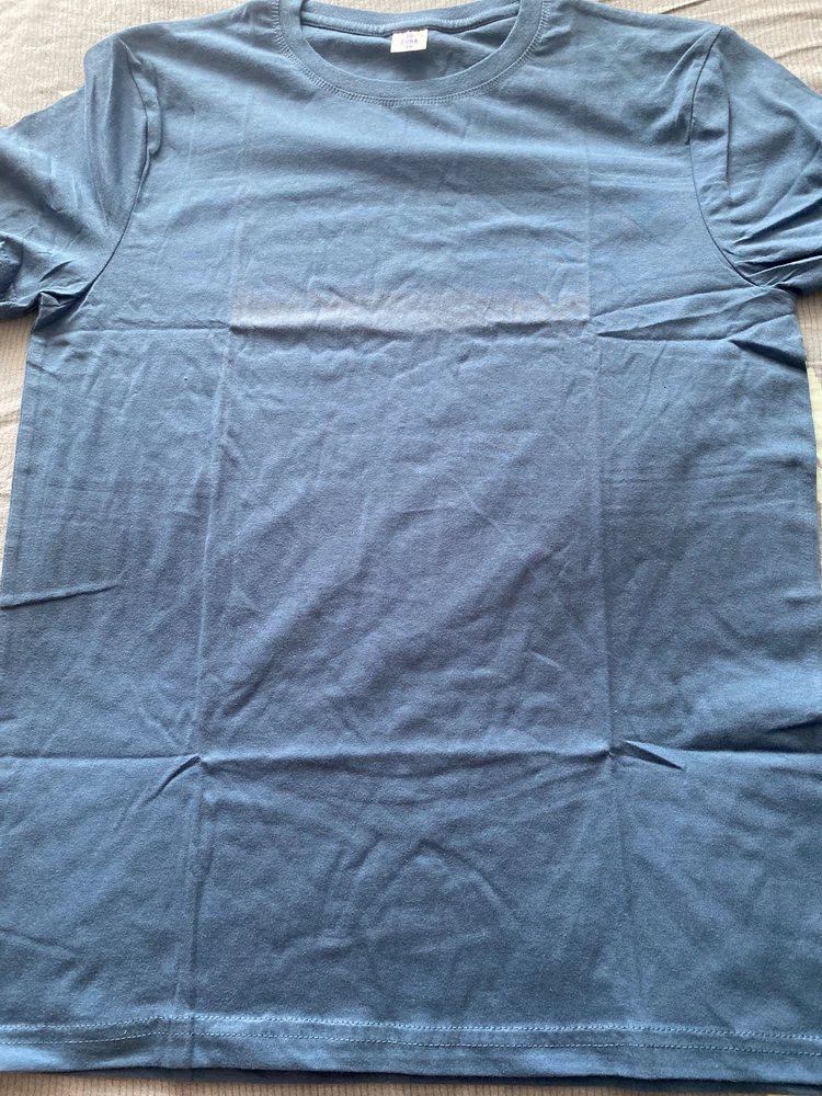 Товар бракованный. Выцвел на солнце.прошу вернуть деньги