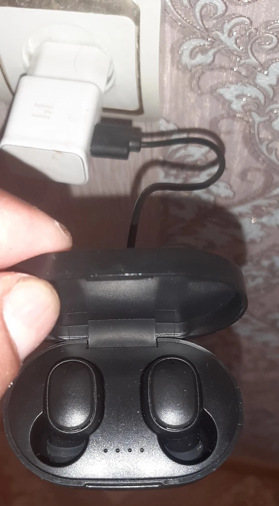 Не работает кейс не зарежаются наушники