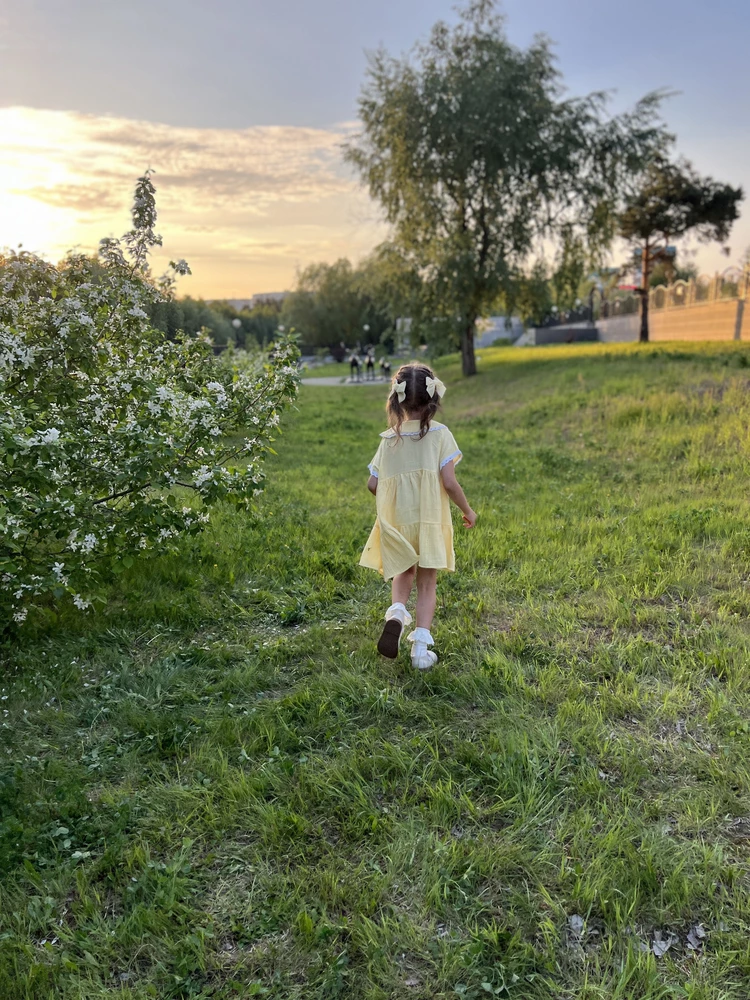 Волшебное платье 💛 Тоненькое, лёгкое и стильное 👌 Закажу в другом цвете обязательно. Наши стильные образы можно посмотреть @life_safronova