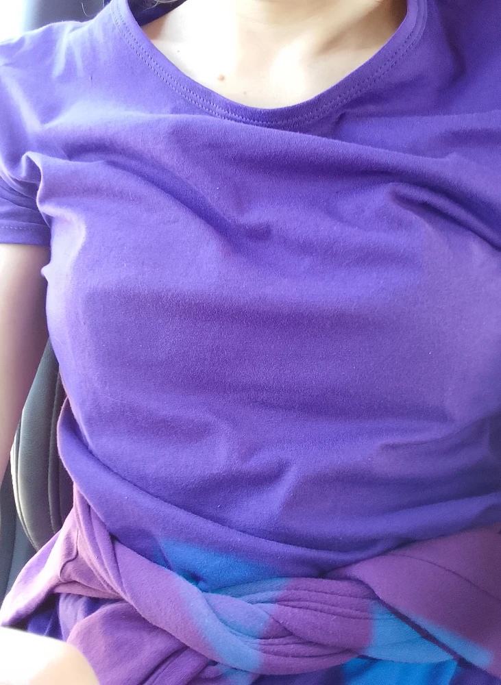 За такую цену хорошая, яркая💜
