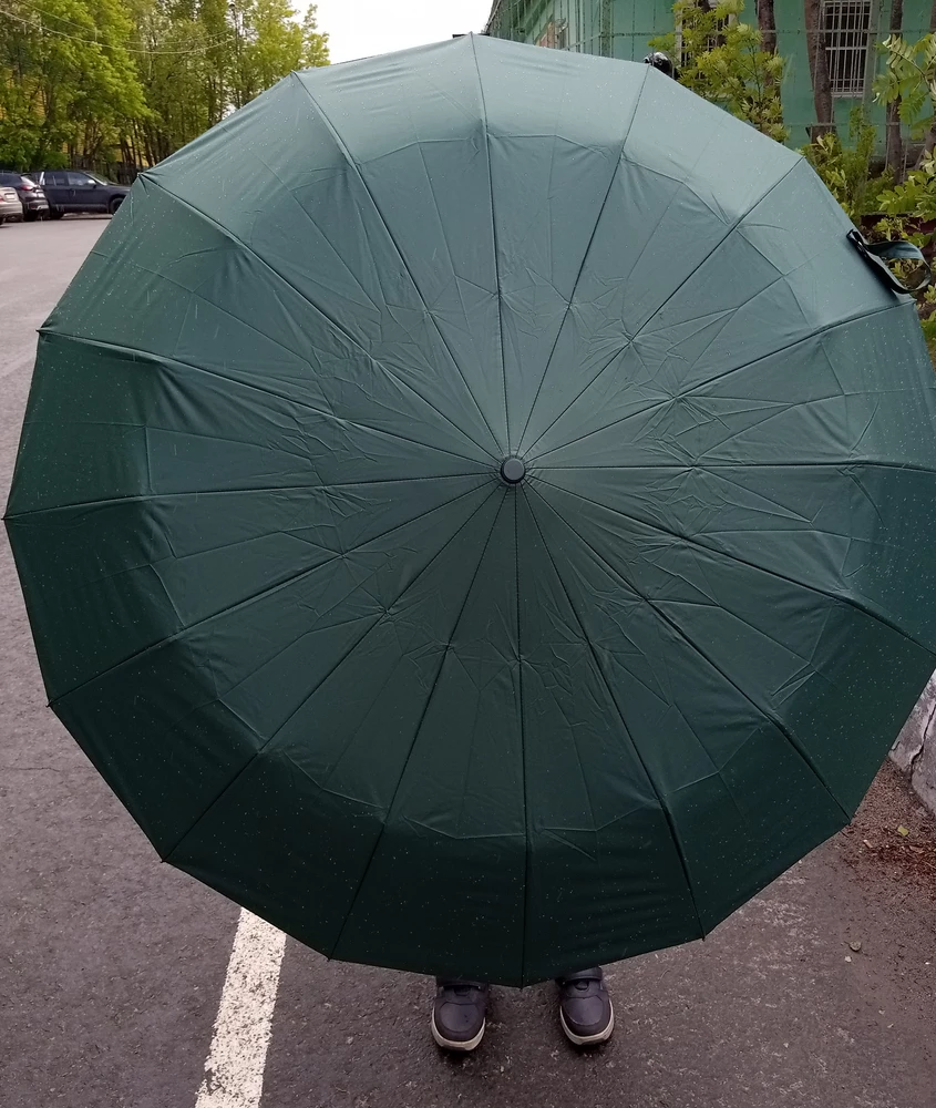 Зонтик хороший на наши Мурманские ветра, дожди в самый раз.