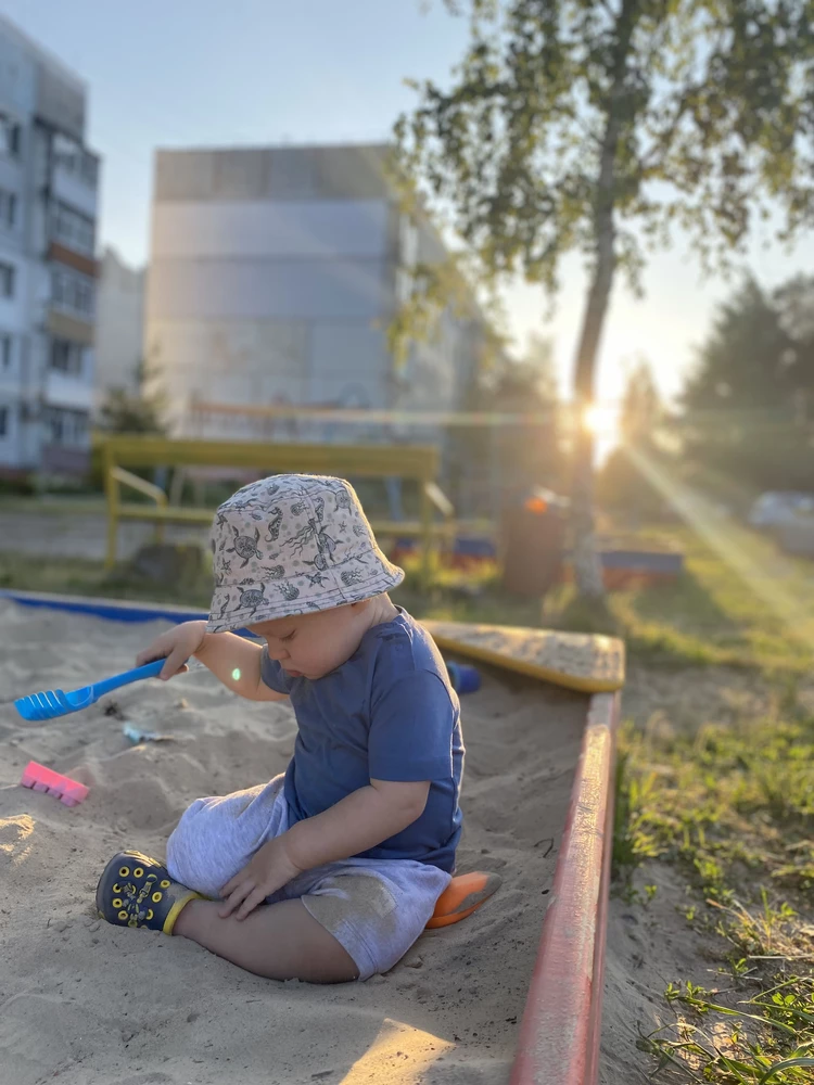 Хорошие шортики. Думала,что будут немного плотнее,но в целом все хорошо. Резинка не давит , размер в размер👍