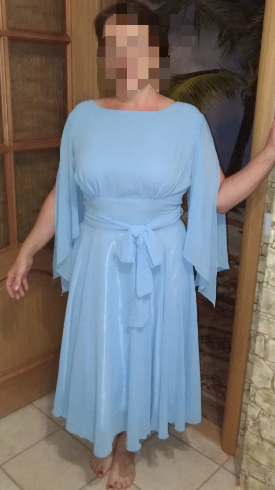 Платье очень красивое, село по фигуре хорошо, интересная модель, сшито качественно. Рекомендую.