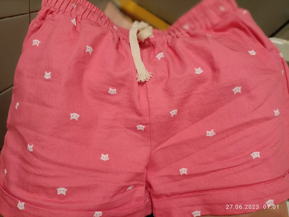 Классные шорты, ткань хорошая, закажу ещё подобные, только на размер больше, чтобы были посвободнее👍.