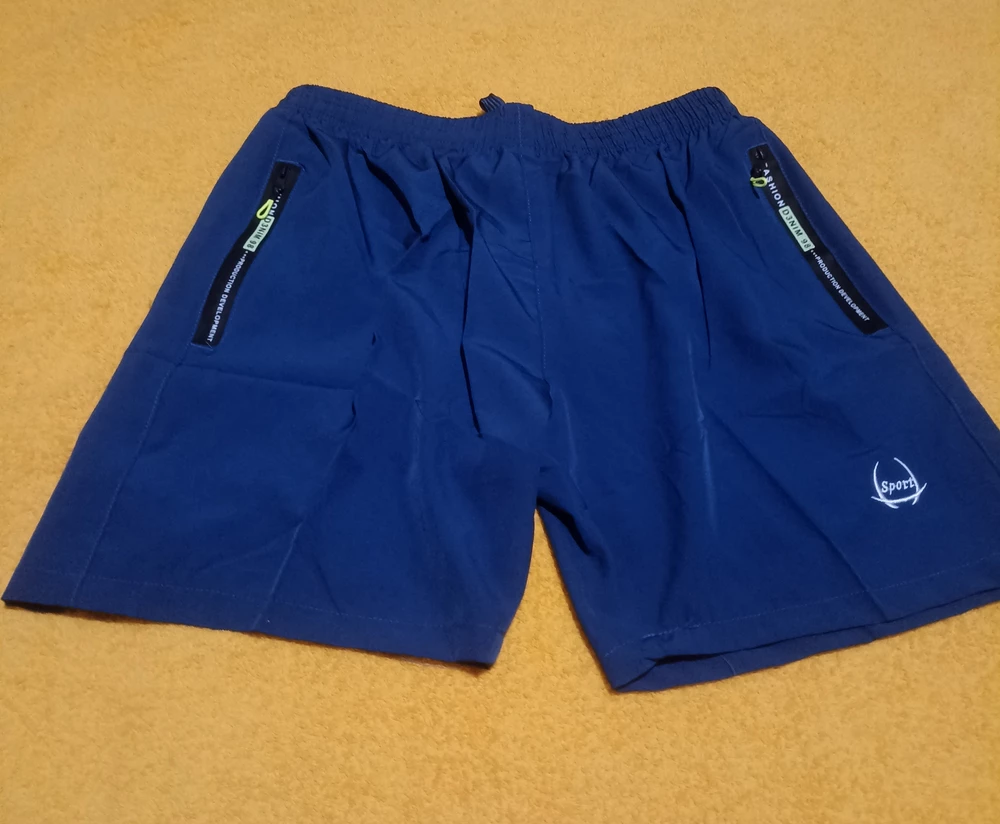 Нормальный, китайский ширпотрëп! Очень украшают замочки, без таковых, есть дешеле! Мне нравятся! Брал на свадьбу! Поэтому на замки денег не жалел! Всем мира, добра, здоровья и удачи!