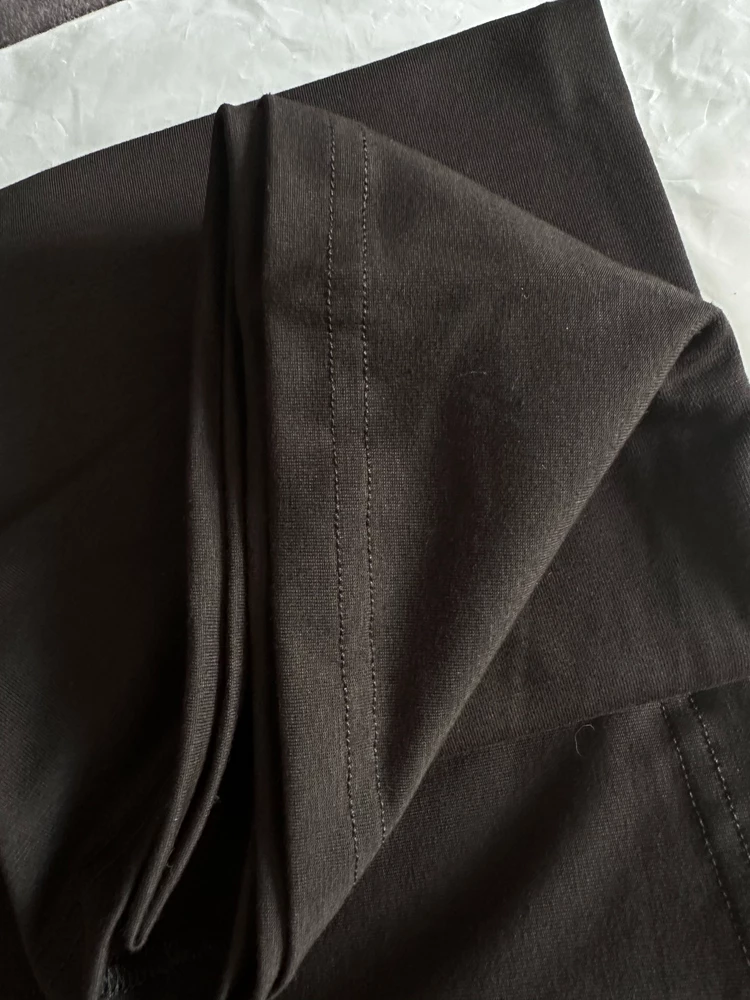 футболка пришла быстро,хорошего качества,хорошо упаковано,швы ровные,спасибо!!