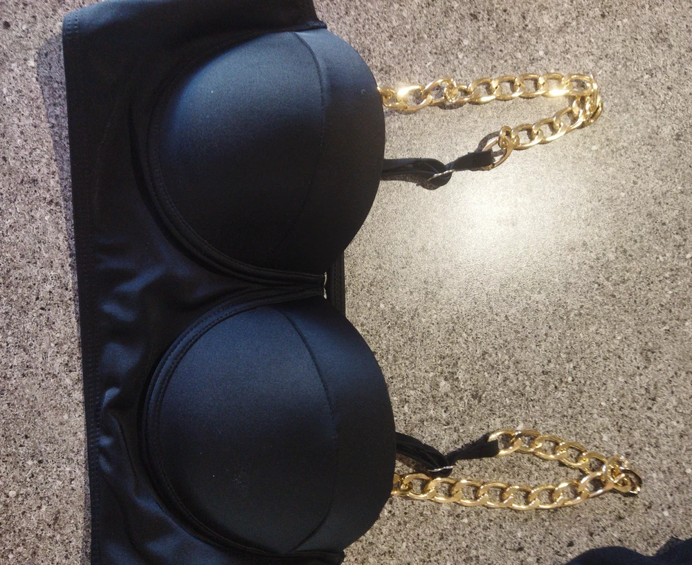 Купальник по размеру 44 заказывала подошёл качество не люкс но хороший рекомендуется