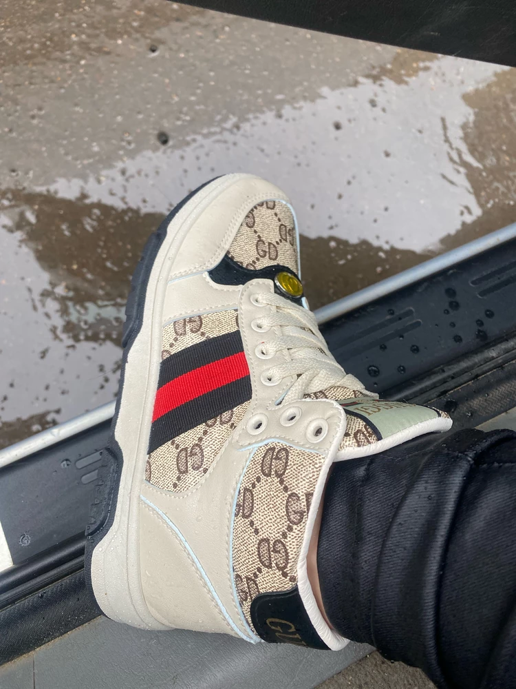 Прикольные . За эту цену норм )) на 37 брала 38