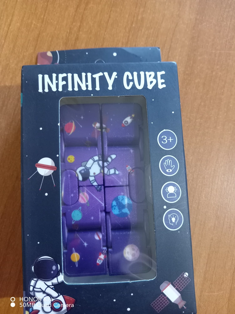 Всё в порядке, классная игрушка. Ребёнок доволен 👍