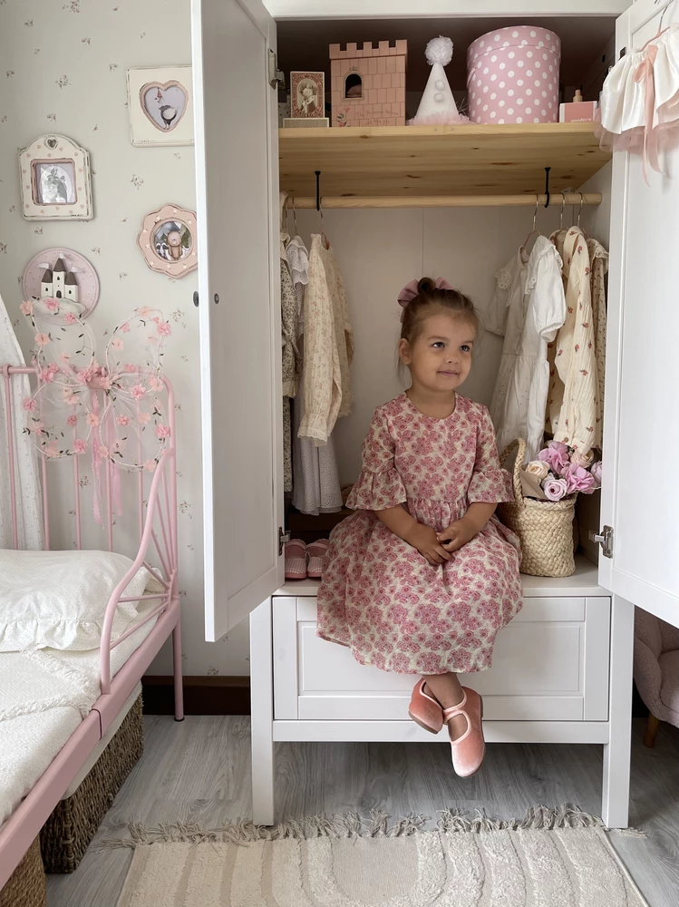 Чудесное платье, нежный принт, такое лёгкое и невесомое! Малышке очень комфортно в нем🌸 качество просто на высоте!