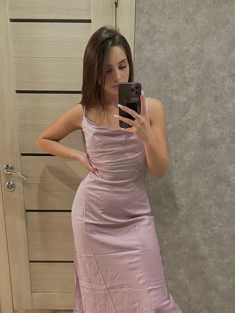 Очень комфортное и легкое платье. Качество хорошее, лямки регулируются. Спасибо продавцу!