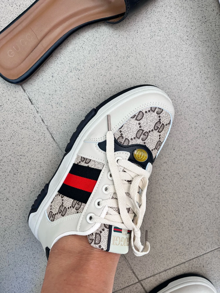 Спасибо 🙏🏼 но коробка вся была рваная , как будто ее пинали 😂