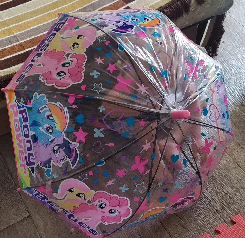 Зонтик очень понравился, доча вообще в восторге, яркий, красивый, размер прям подходящий, не громоздкий
