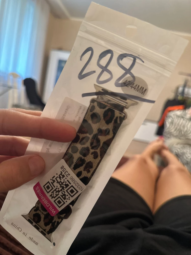 Размер был написан 38/40 так и заказала , а пришли 42/44, и отказ платный 100₽