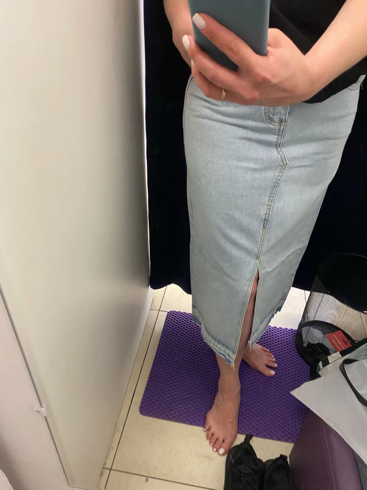 Юбка 🔥 красивая.Села идеально ,по размеру подошла.Все швы прошиты качественно .Благодарю за качество и отличный товар 😉