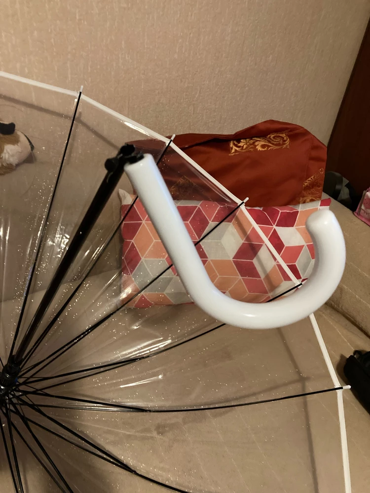 Зонт сломается через 1 день после покупки! Кошмар!!’