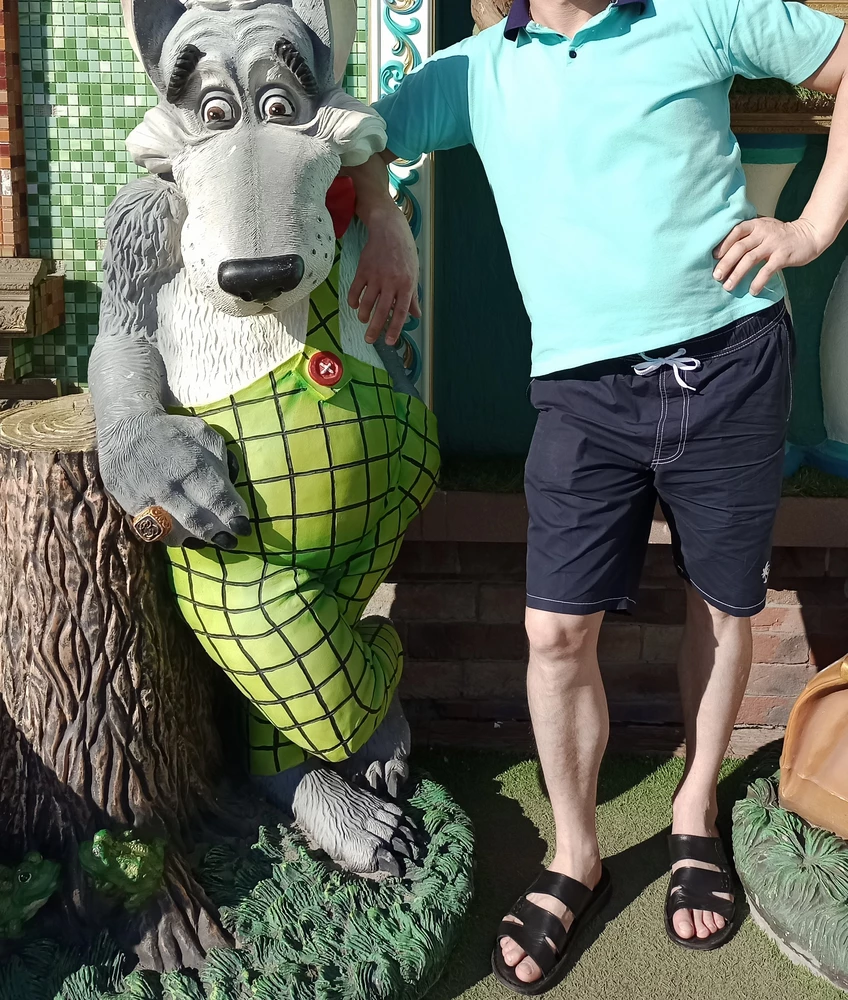 Хорошие шорты и по качеству и в размер. Не жаркие. Сшиты качественно