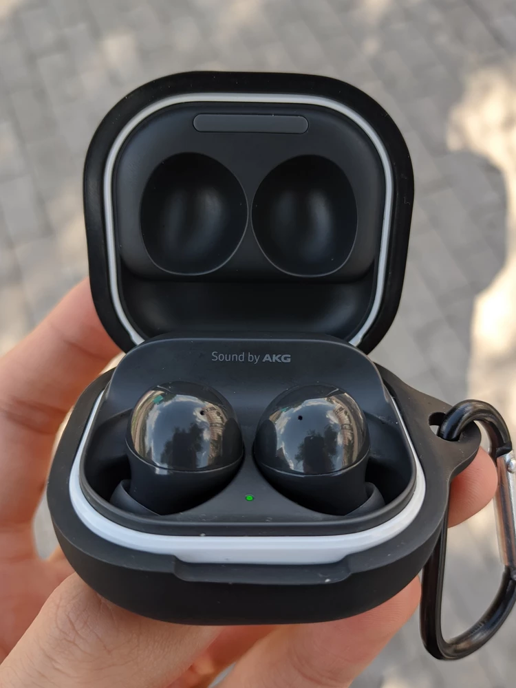 Сел идеально! прикольно на ощупь.