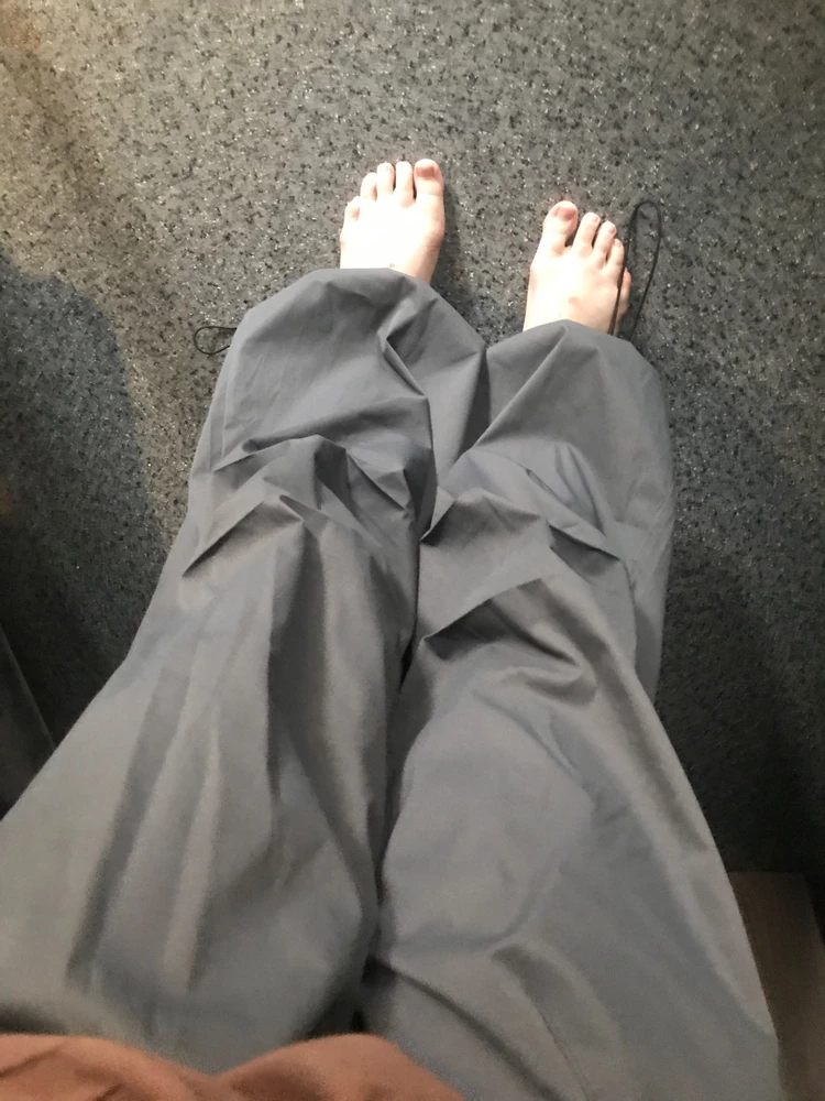 штаны просто супер,как только одела показалось что очень большие ,но потом подумала и забрала, не пожалела 💗