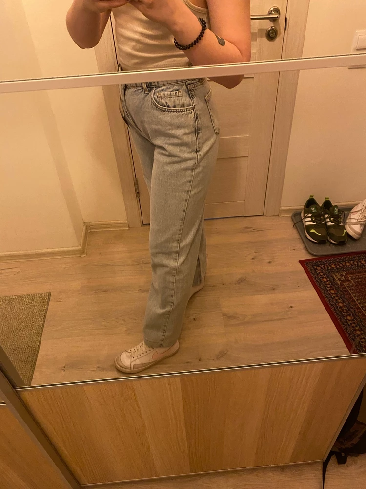 Отличный джинсы, но подшивала, мой рост 169, убирала 6 см