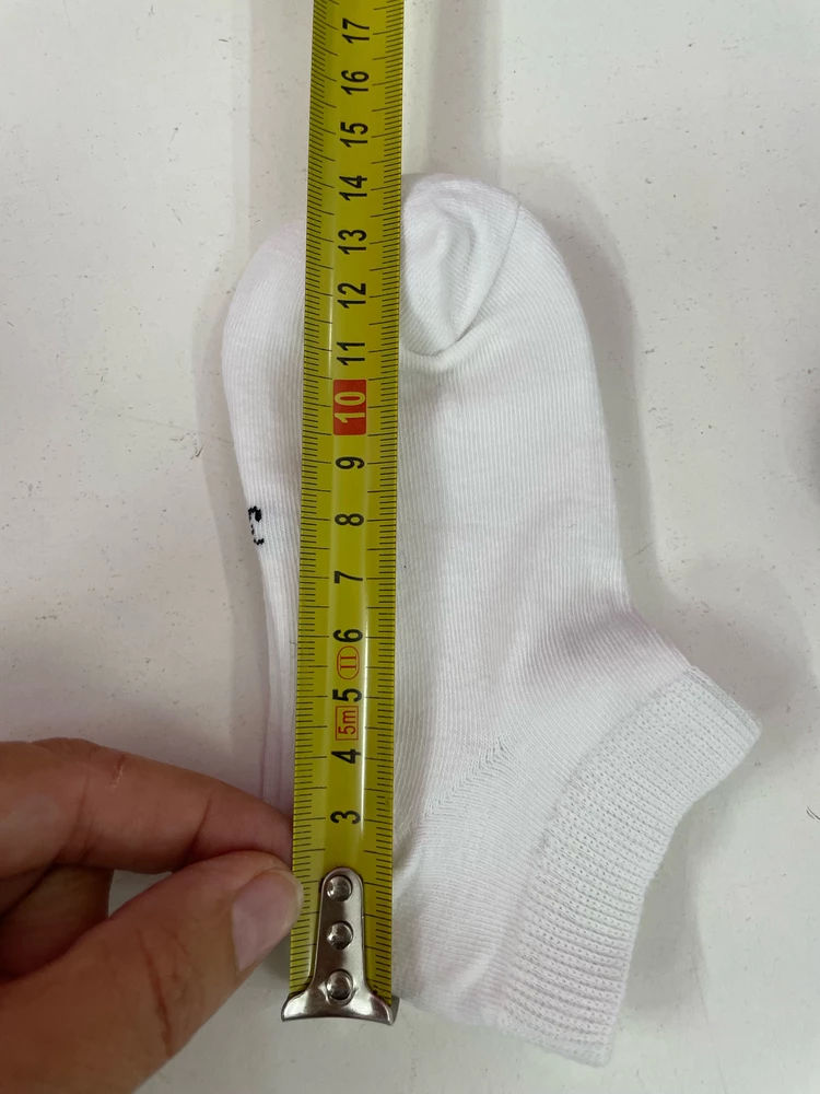 Качество на высоте но они на 3 летнего Ребенка ступня 13 см а нам 7 лет