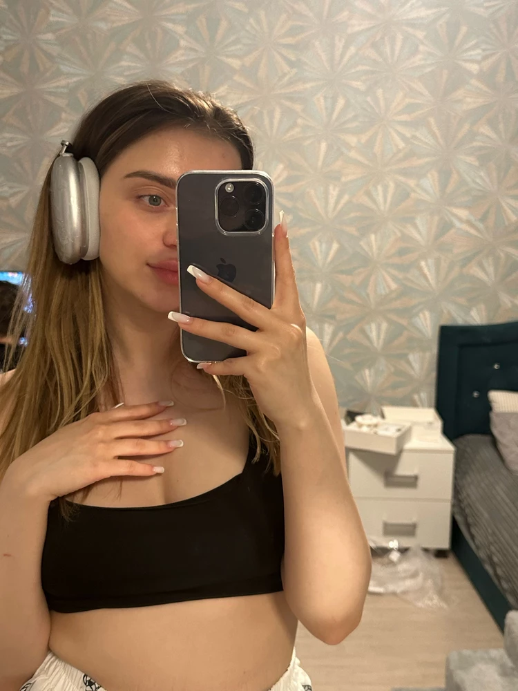 Потрясающие наушники🔥🫶🏻звук отличный, качественный, к айфону подключились моментально, все функции работают!