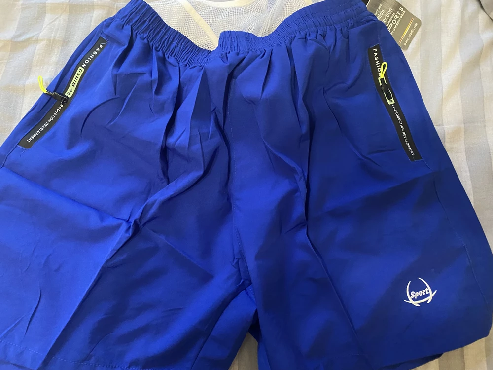 Товар пришёл в срок,по качеству отлично.👍 Все строчки прошиты хорошо,нитки не торчат,внутренний полклад-сетка,замки на карманах работают.Заказала супругу,у него 50 размер,но шорты заказала 52-54 и не ошиблась,они посвободнее. Очень довольны.Спасибо продавцу.Рекомендую