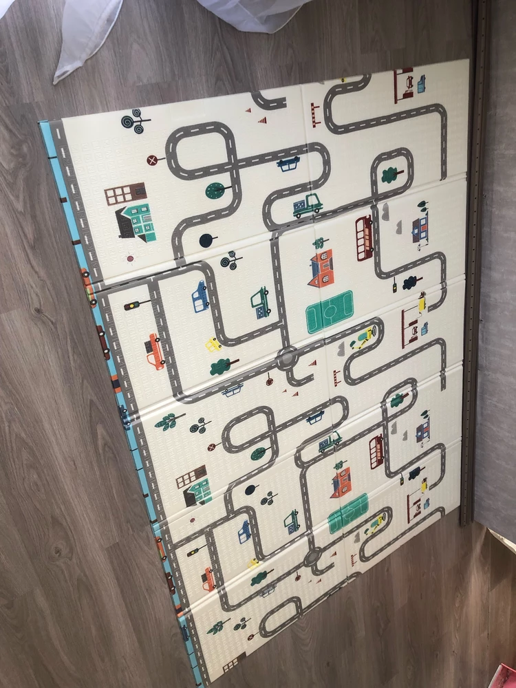 Доставка очень быстрая, коврик пришёл целый, в удобной упаковке для хранения, на деле не пробовали, но мне уже нравится так же очень приятная цена🥰 Если не забуду дополню отзыв 🥹