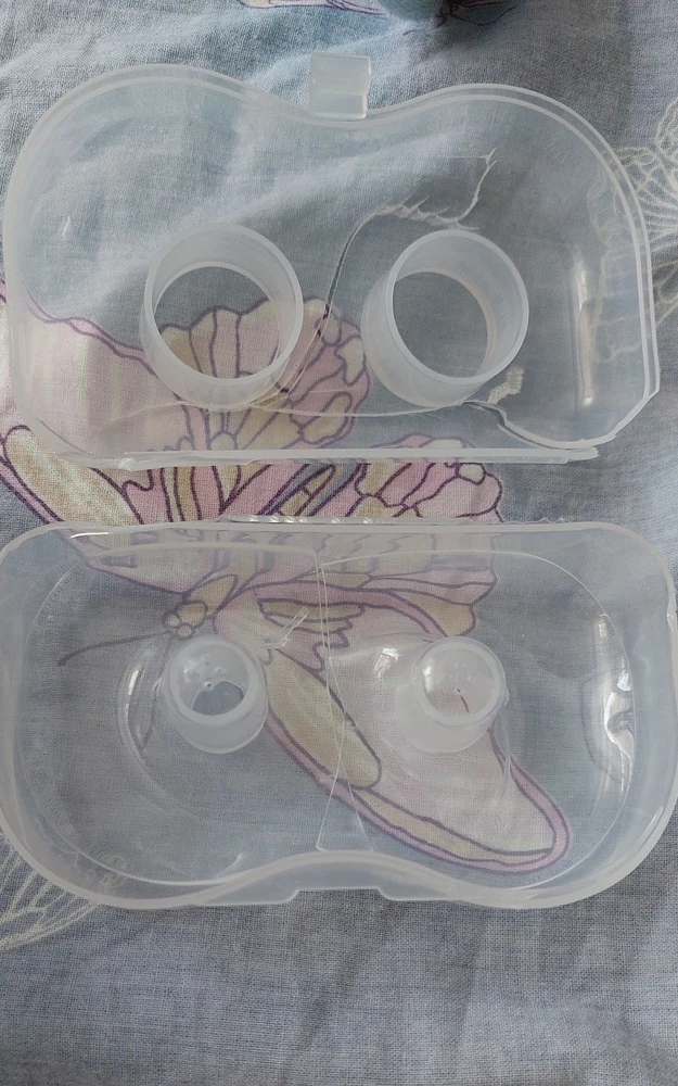 Футляр для хранения пришел разломанный...