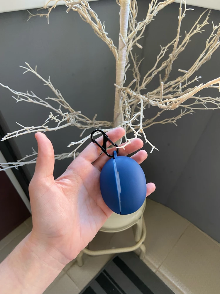 Чехол для наушников HUAWEI Freebuds 5i. Сели идеально, при заказе внимательно читайте на какие наушники вы заказываете чехол. Многие пишут, что они плохо садятся на наушники. Если заказать на правильную модель, то все идеально 👌🏻