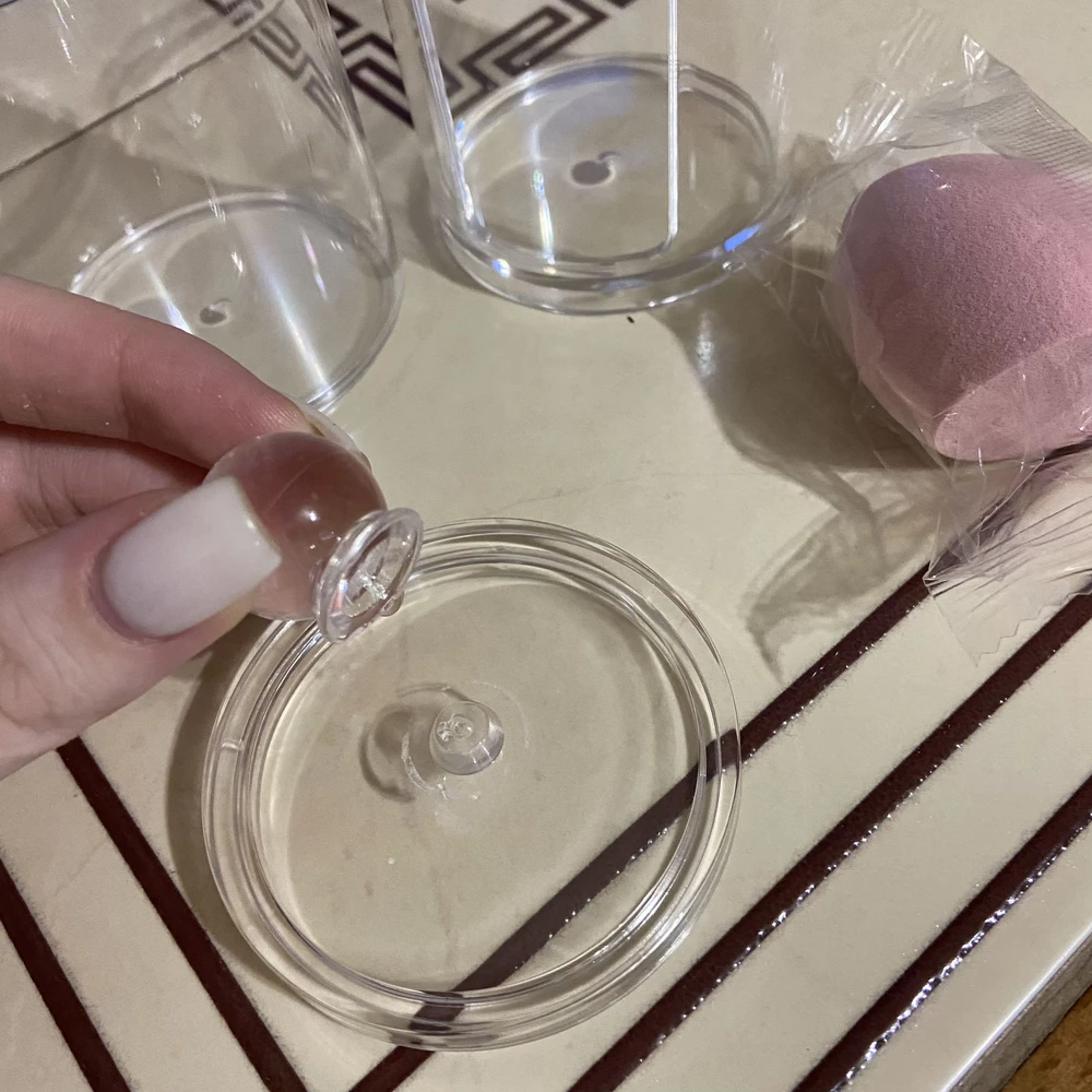 Приехал со сломанной крышкой,грустно 🥺