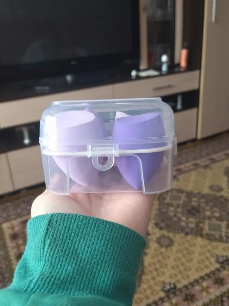 Упаковка так себе спонжи 2 мягких 2 твёрдых, короче цена=качество