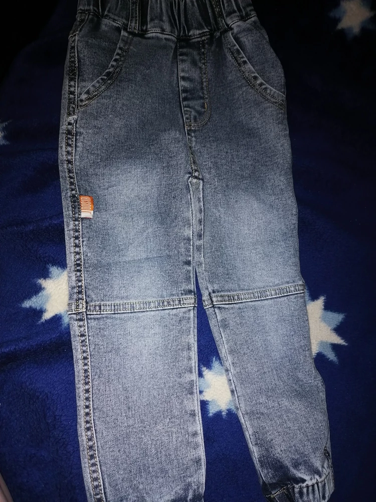 Ставлю 5 звёзд, отличные джинсы, на стройного ребёнка, на 4 года подошёл размер 98-104, рекомендую