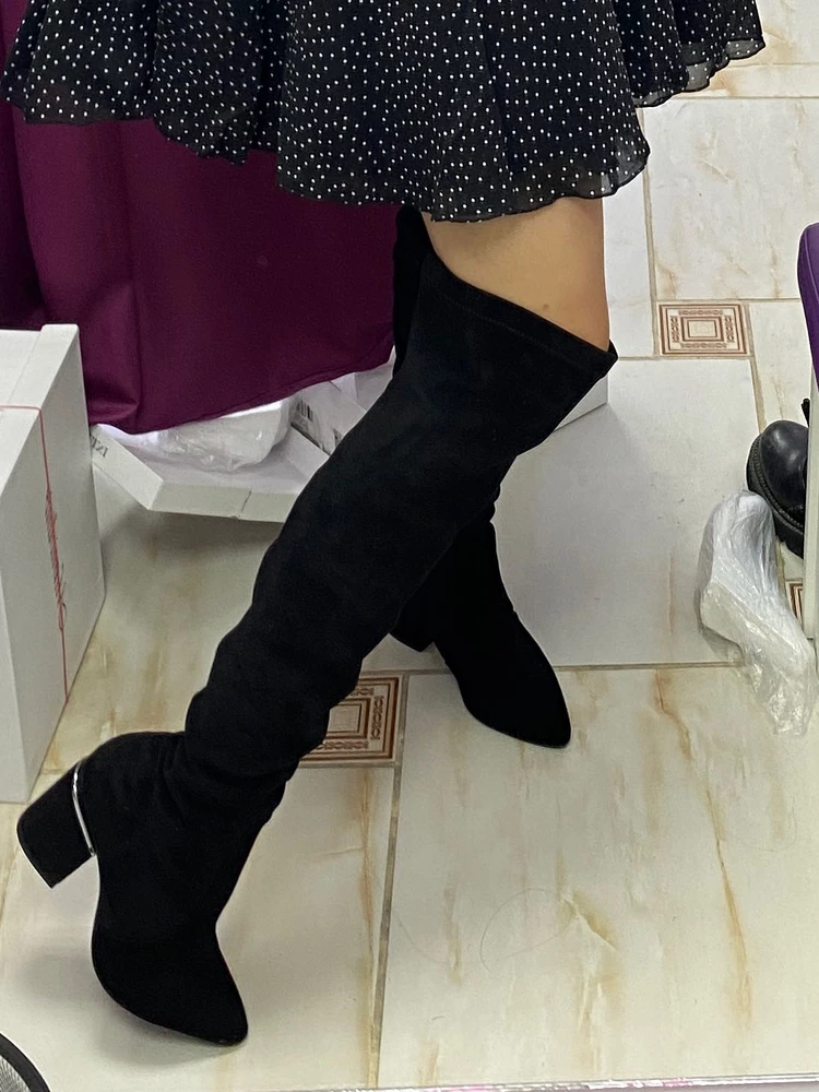 Ботфорты понравились 🖤 смотрятся круто , но с размером не угадала, перезакажу другой размер