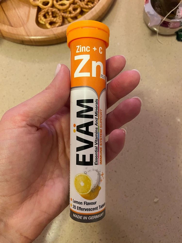 Витамины пришли хорошо запакованные, в двойной упаковке, все цело. Беру не в первый раз. Вкус нравится, растворяется быстро и полностью.