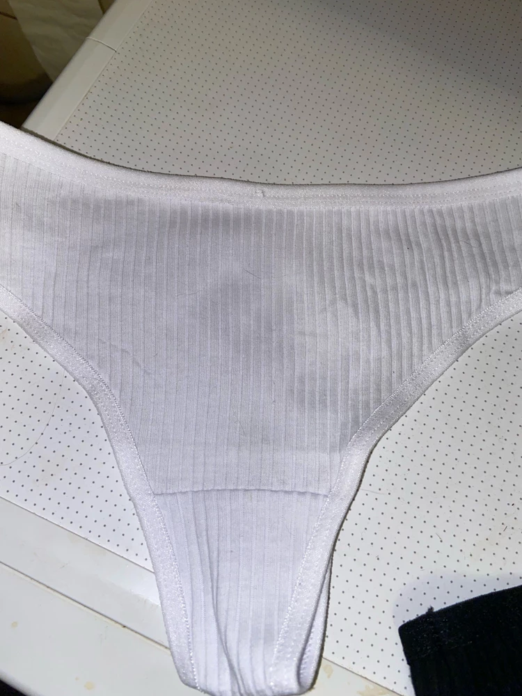 Качество норм, а вот посадка не высокая,а низкая, хотя в описание что высокая