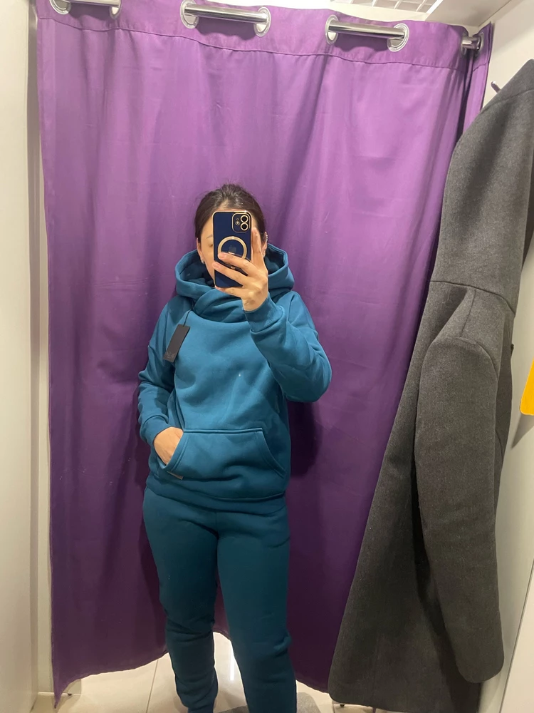 Очень хороший костюм))мягкий,приятный к телу))размер подошёл 48))рекомендую 5*