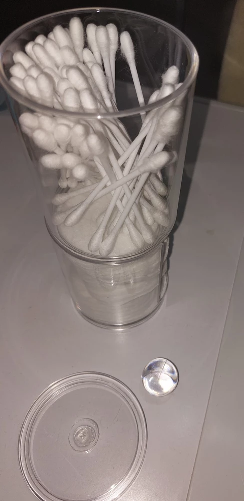 Всё хорошо пришло, но на крышечке шарик,за который открывать отклеился при третьем поднятии. Нужно заново его приклеить. А так всё хорошо.