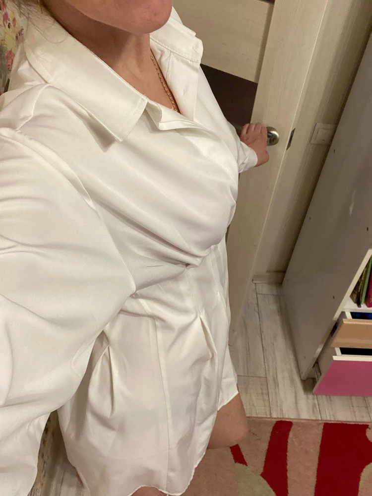 Платье👍Я к лету готова😃Ткань плотная,при этом легкая.Платье хорошего качества,оригинальное.Подойдет,как для невысоких,так и для повыше.Мой рост 172.