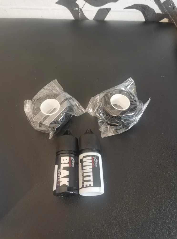 Пришло всё с подарком как и обещали
Чёрный беру не первый раз,
Белый ещё не пробовал
Проблем по заживлению и цвету нет
Будем пробовать белый