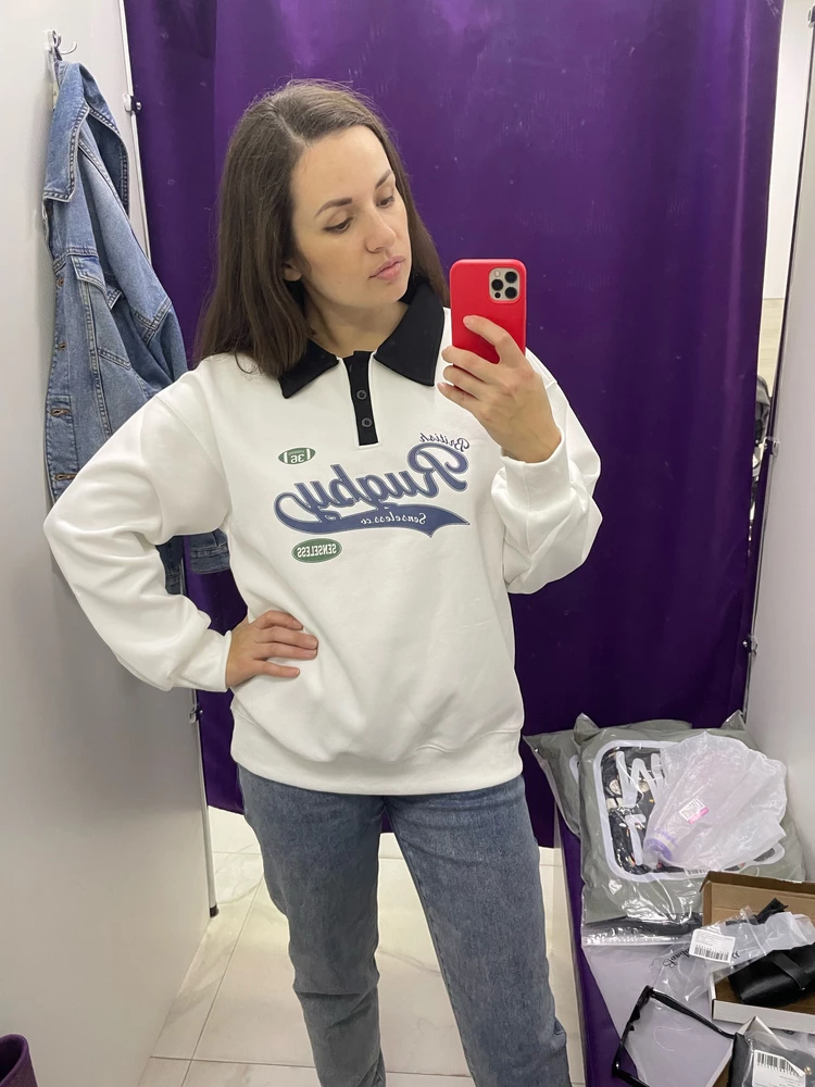 Качество хорошее, нитки не торчат, ткань плотная, рисунок четкий. На мне показалась простоватой, но это дело вкуса. Ярко на летние вечера👍